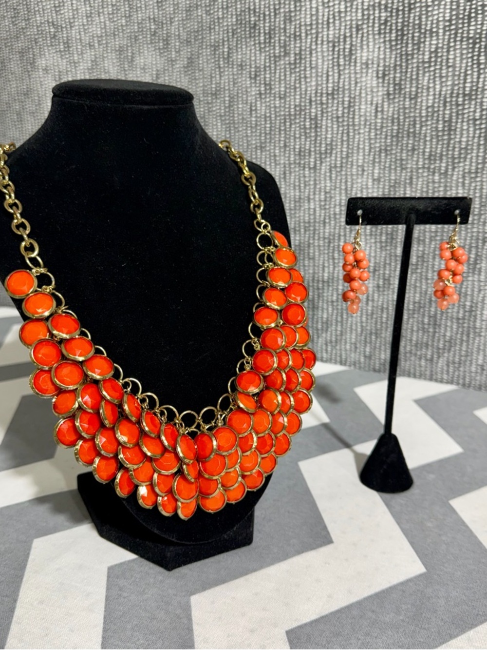 Orange Statement Set - Picture 8 of 8